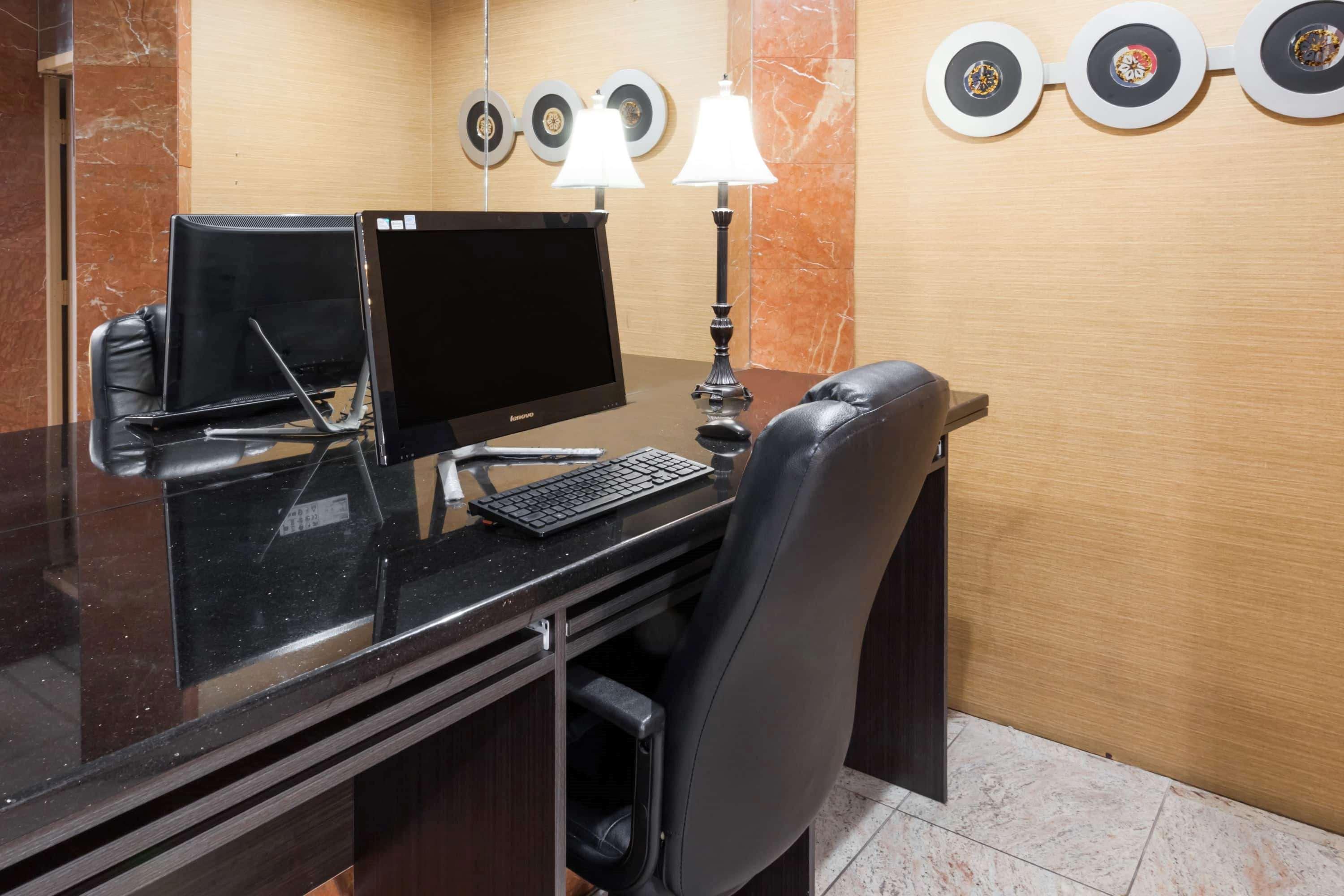 Ramada By Wyndham Newburgh/West Point Otel Dış mekan fotoğraf