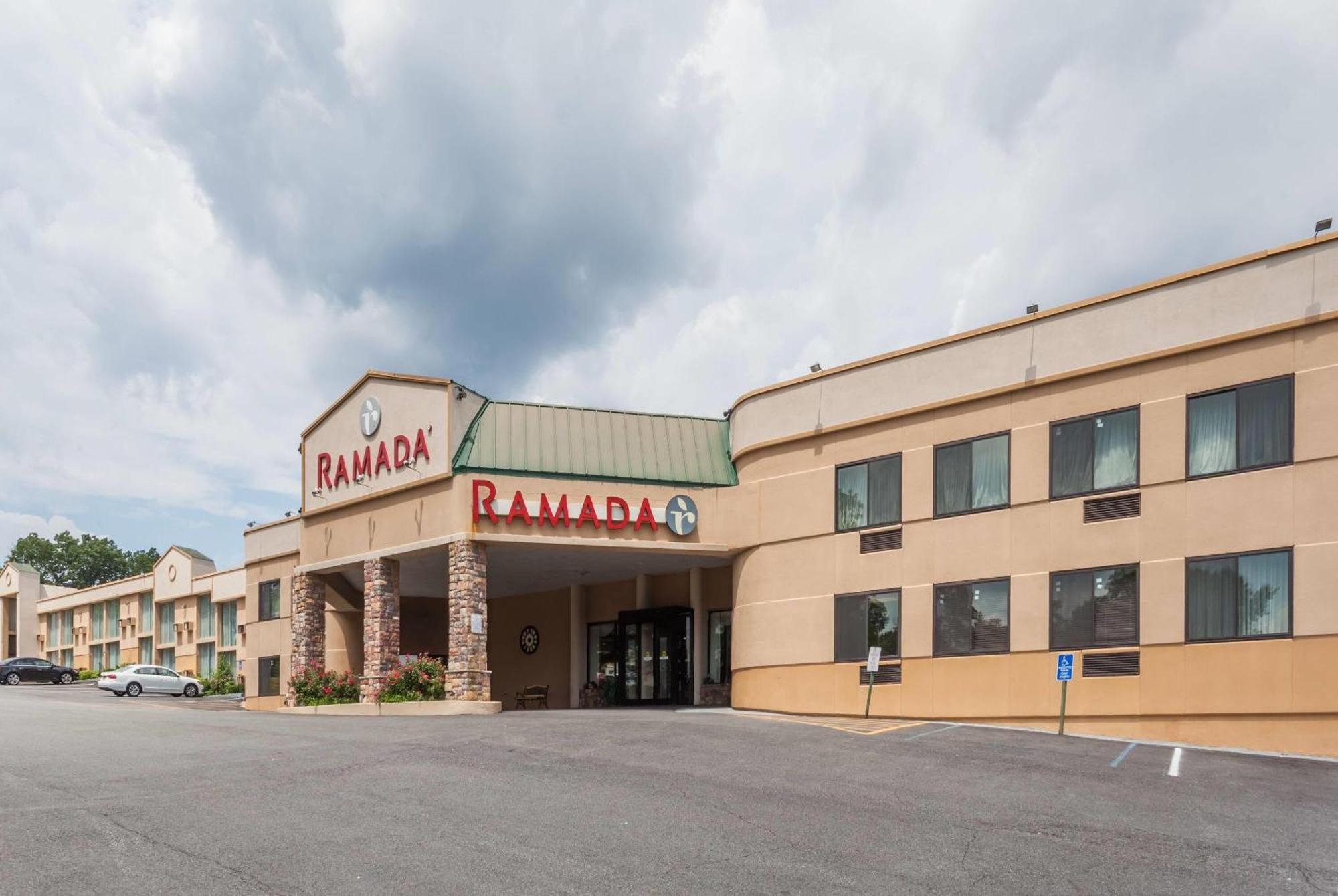Ramada By Wyndham Newburgh/West Point Otel Dış mekan fotoğraf