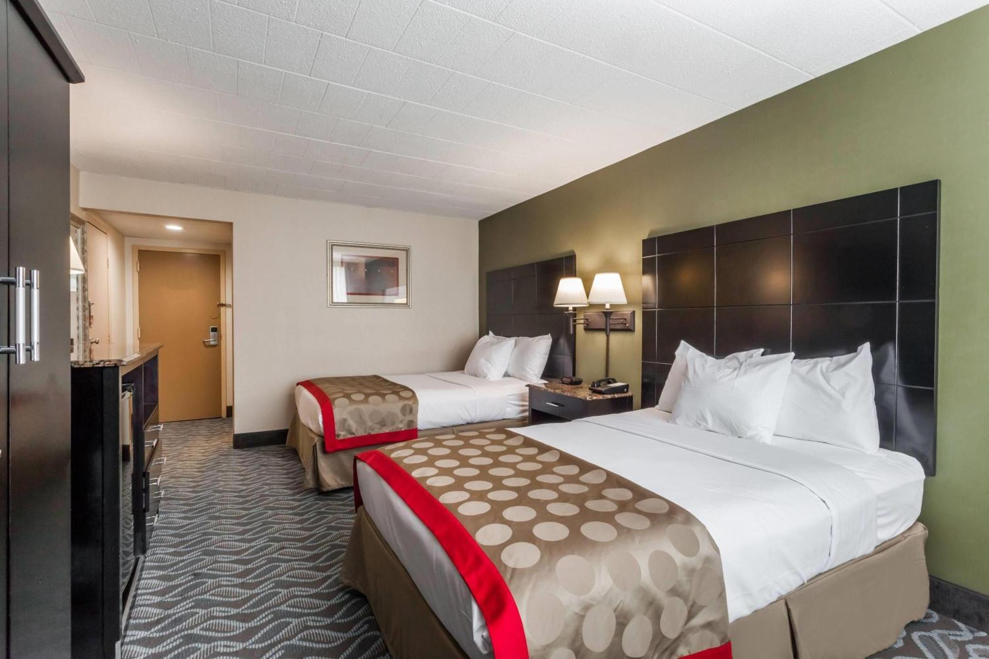 Ramada By Wyndham Newburgh/West Point Otel Dış mekan fotoğraf